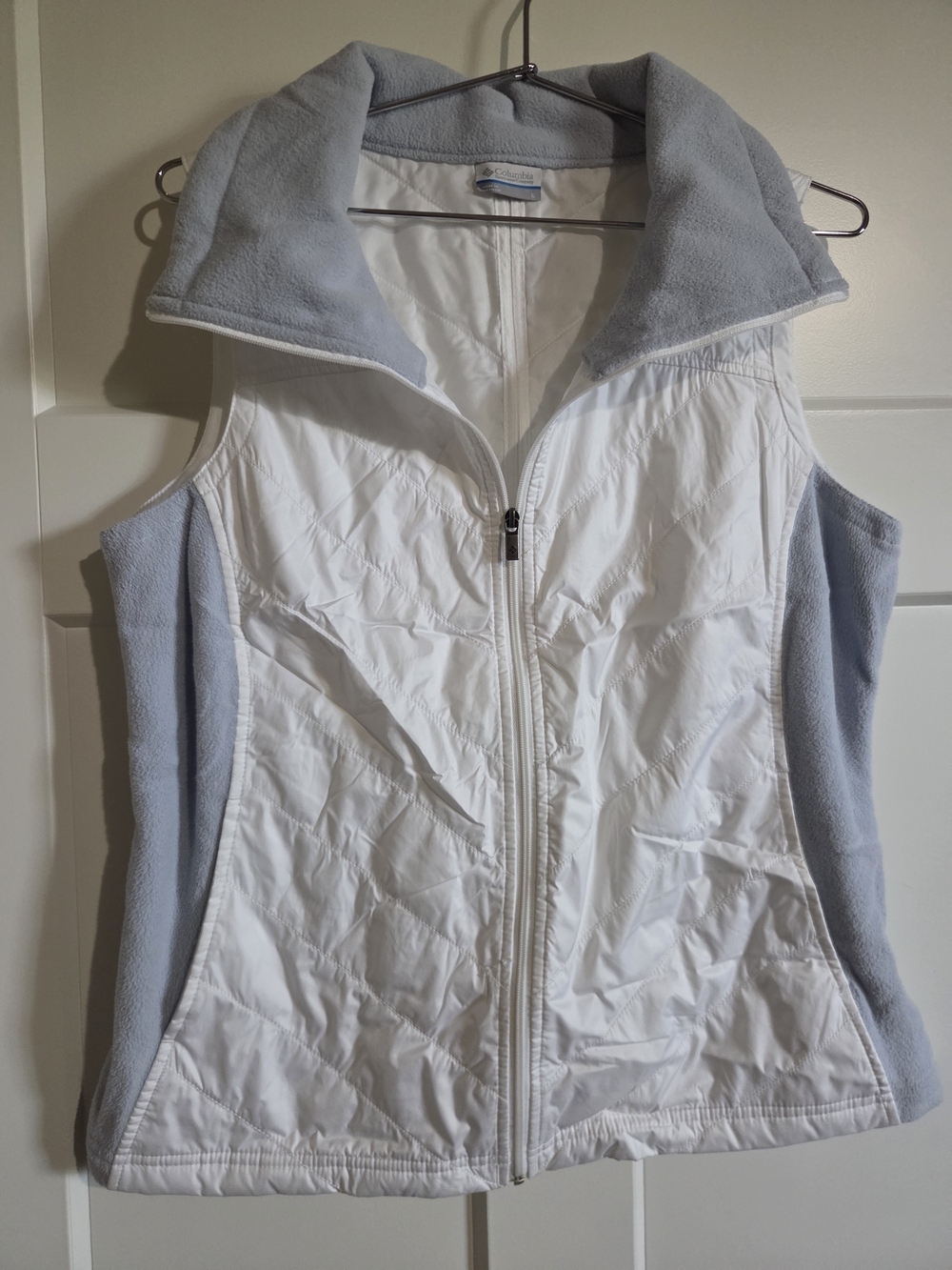 Columbia White & Light Blue Women's Hybrid Fleece Vest